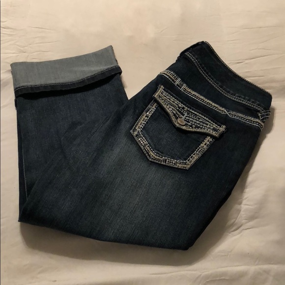 Maurices Pants - Maurice’s Crop Capris